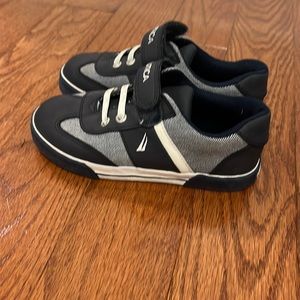 Nautica Boys shoes size 11
